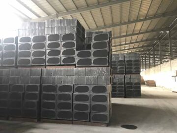 建筑外墻保溫板選用石墨改性水泥基保溫板，A級防火，施工方便，粘接好，壽命長